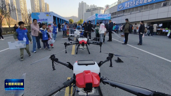 打造“双赛合一”新模式，两千余名青少年齐聚十堰追逐蓝天梦