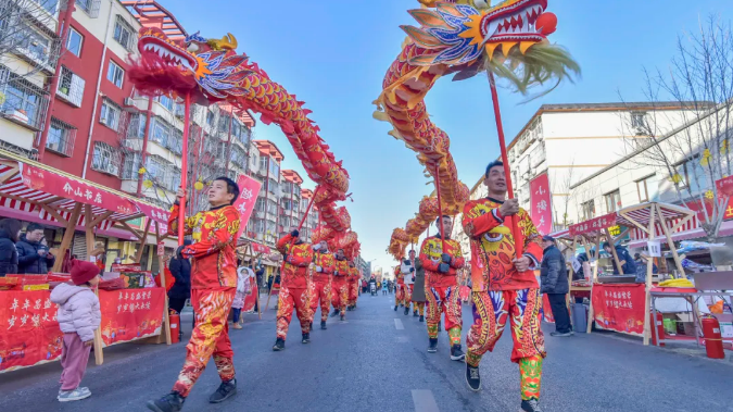 浓浓年味！“烟火昌盛”小街年货大集开集