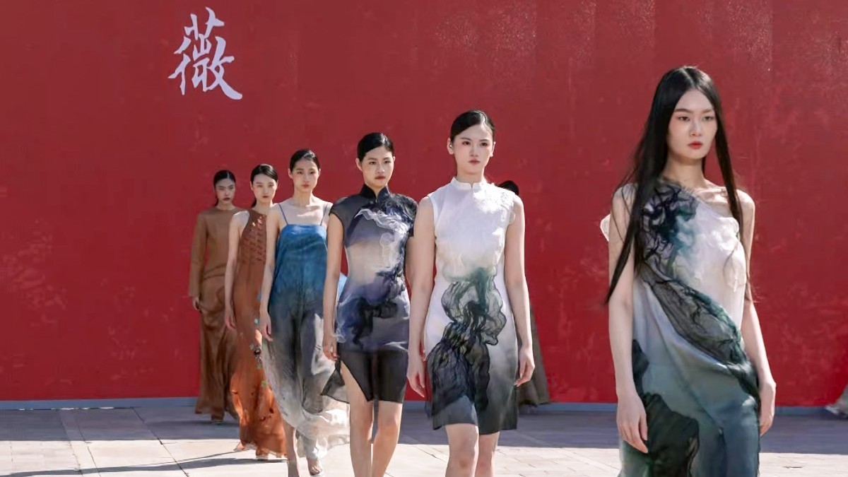 日坛圜坛上演北京时装周春分首秀 日坛圜坛上演北京时装周春分首秀