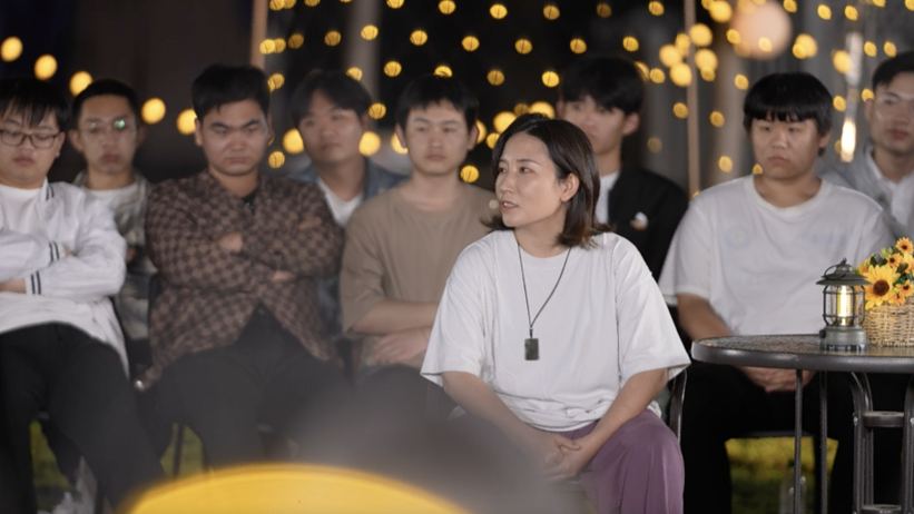 《给你一个拥抱》第四期今晚播出 探寻30+职场人的新挑战与新机遇