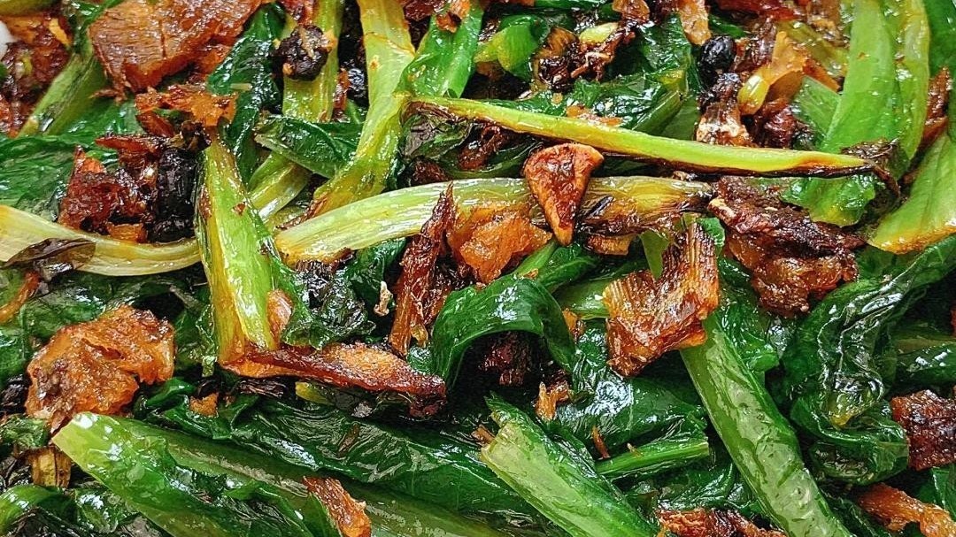 家中常备这种罐头，炒绿叶子菜必备