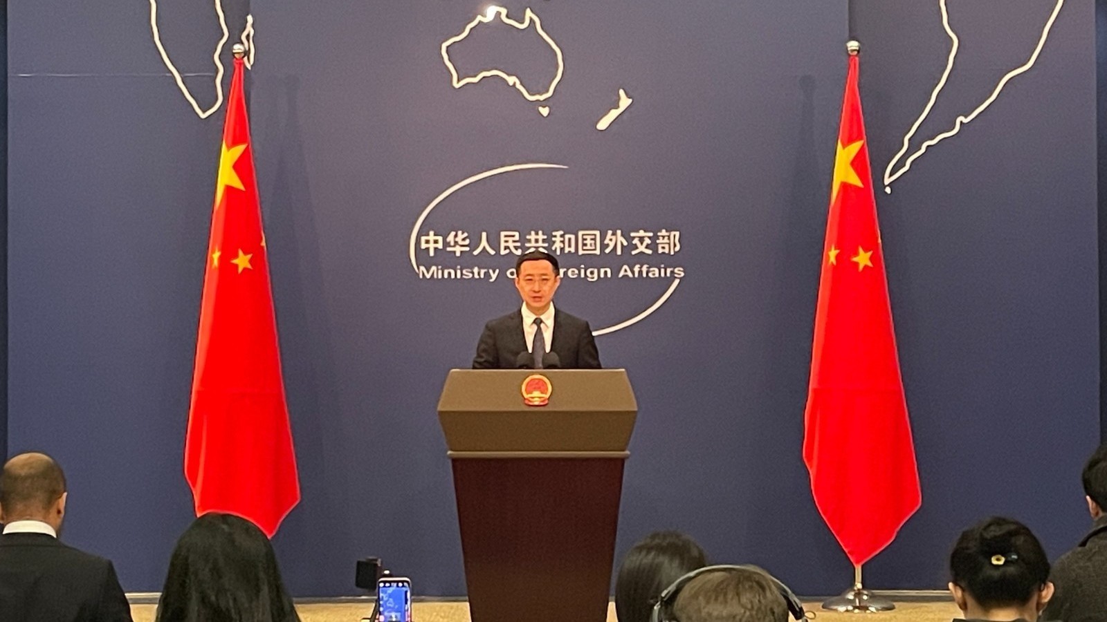 中印领导人会见！外交部：为中印关系重回稳定发展轨道指明方向