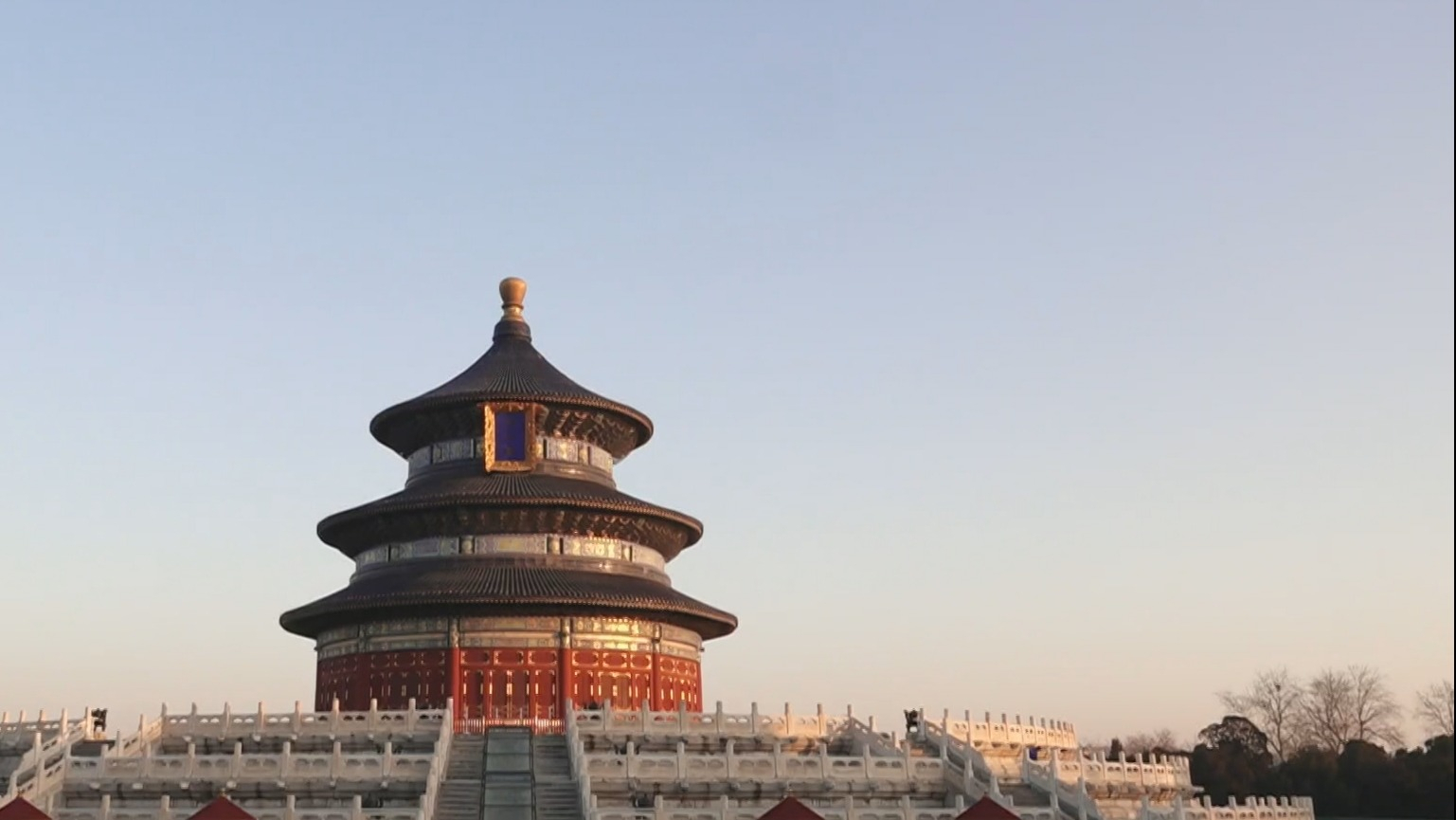 新春走基层｜天坛公园：日均20万游客背后的“隐形”守护