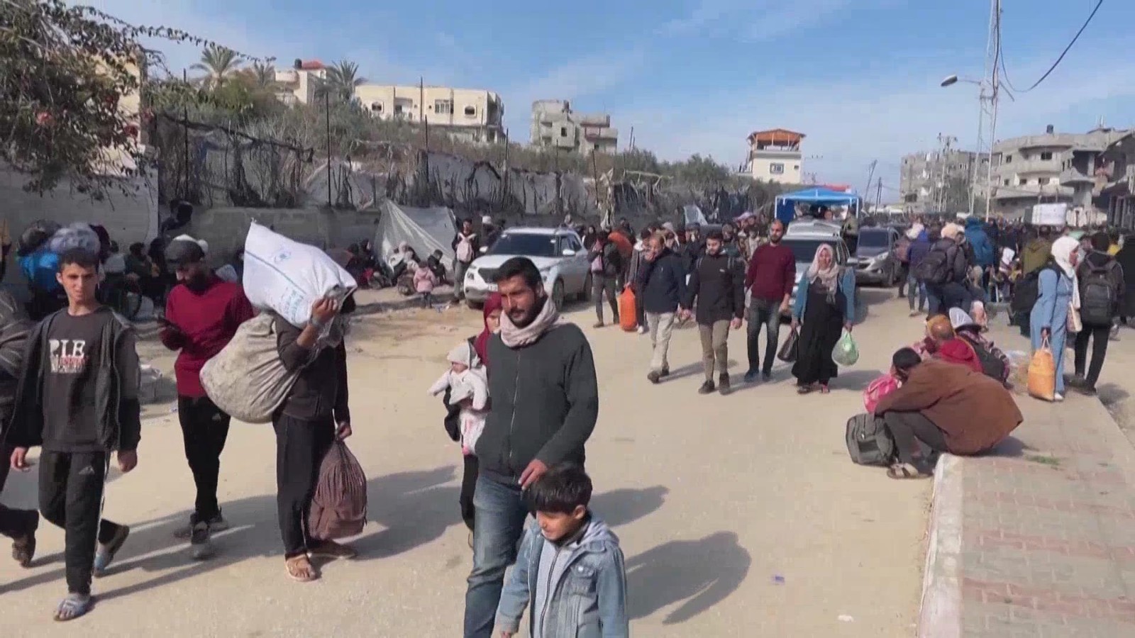 哈马斯宣布推迟被扣押人员交换 与以色列互指对方违反停火协议