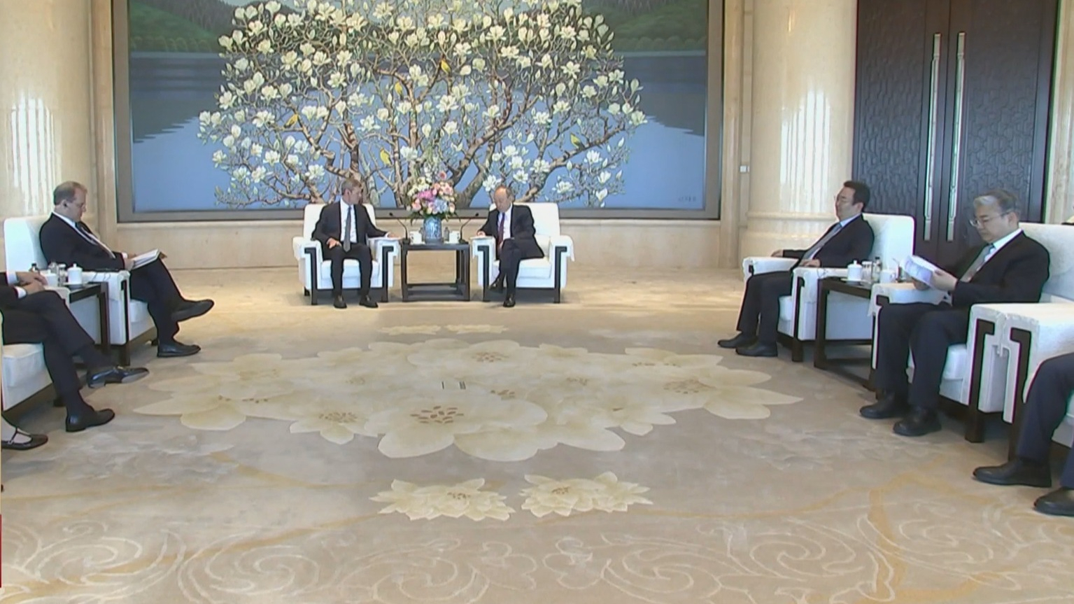 尹力会见美中贸易全国委员会董事会代表团 尹力会见美中贸易全国委员会董事会代表团