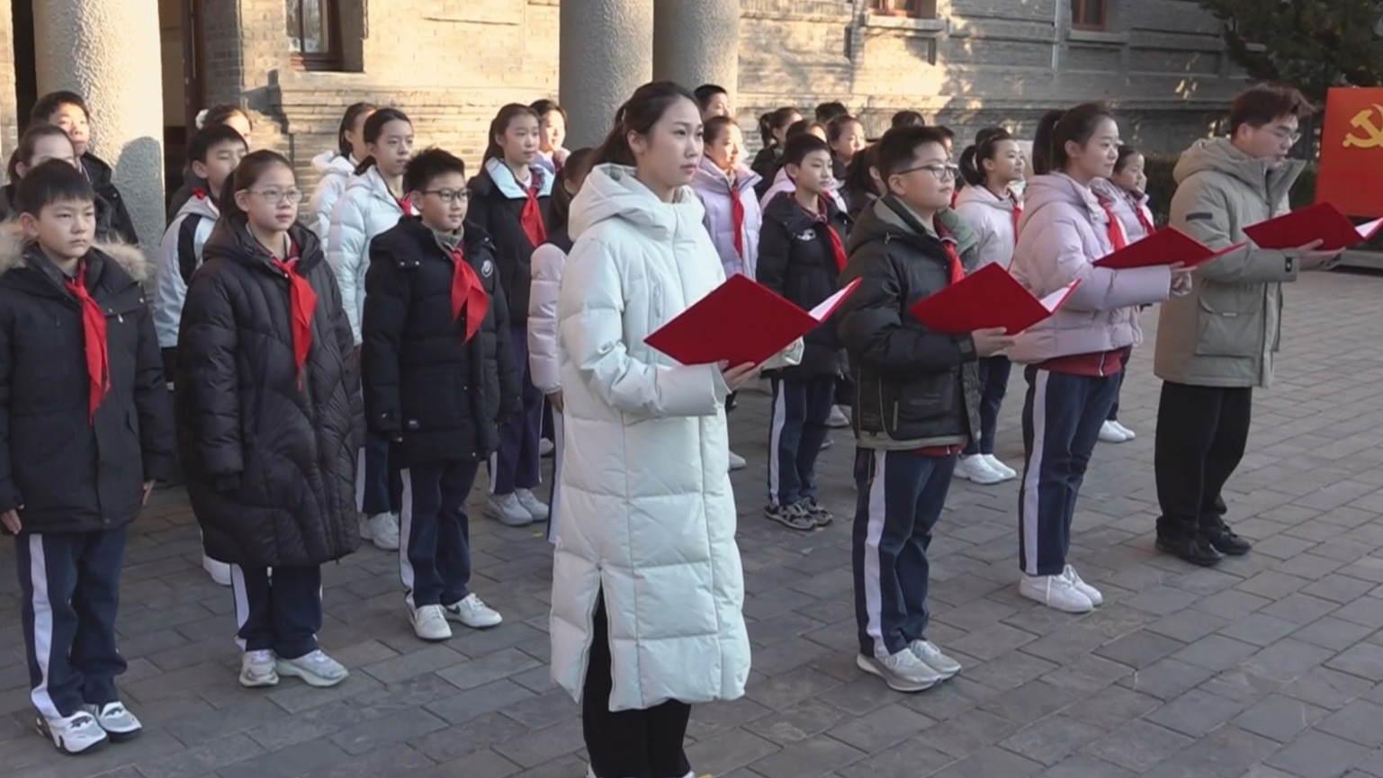 “启航‘十五五’薪火映初心”主题活动举行 “启航‘十五五’薪火映初心”主题活动举行