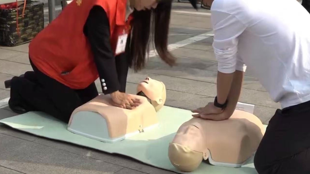 科普宣传体验活动进社区