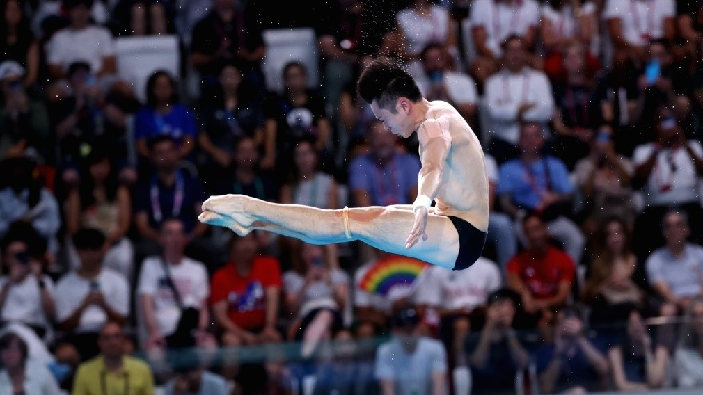 曹缘男子个人10米台摘金，中国跳水梦之队首次包揽奥运会全部金牌