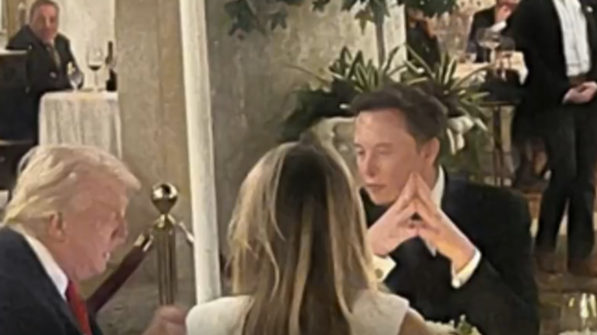 两人“共进美好晚餐” 特朗普：马斯克80%是超级天才，20%会犯错