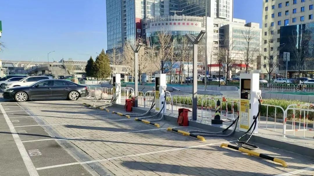 新能源充电桩+1195!覆盖海淀这些区域—— 新能源充电桩+1195!覆盖海淀这些区域——