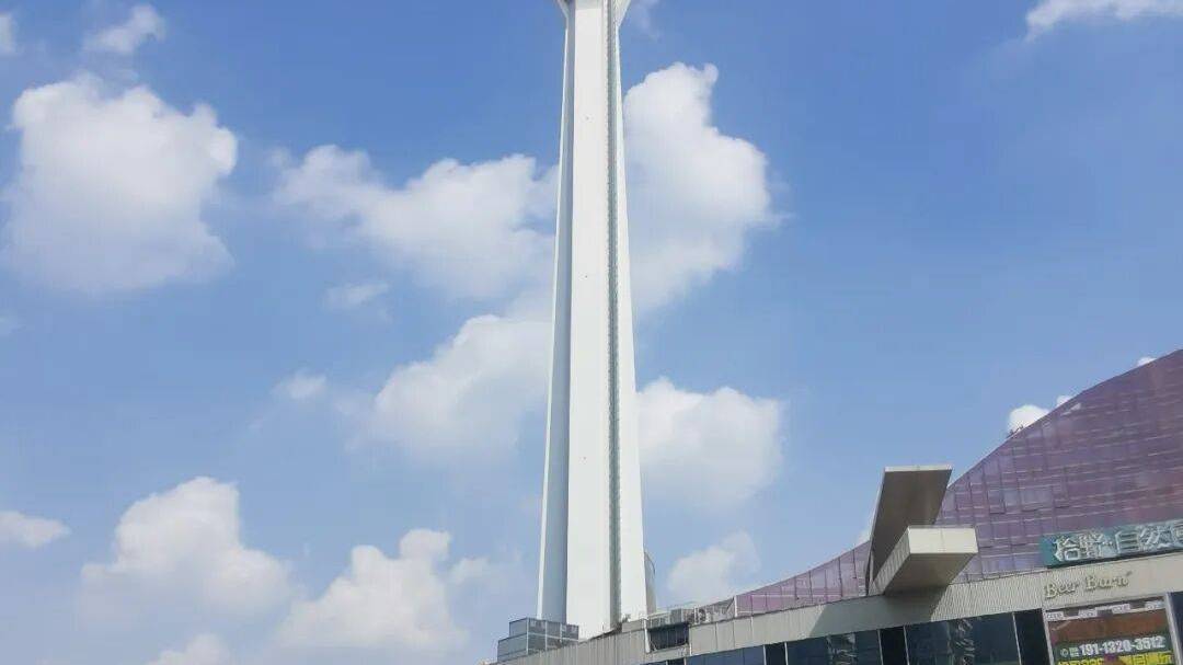 【奋斗者】行囊‖何君秀