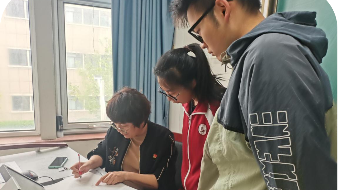 【师者·红心】以双肩托举学生梦想 【师者·红心】以双肩托举学生梦想