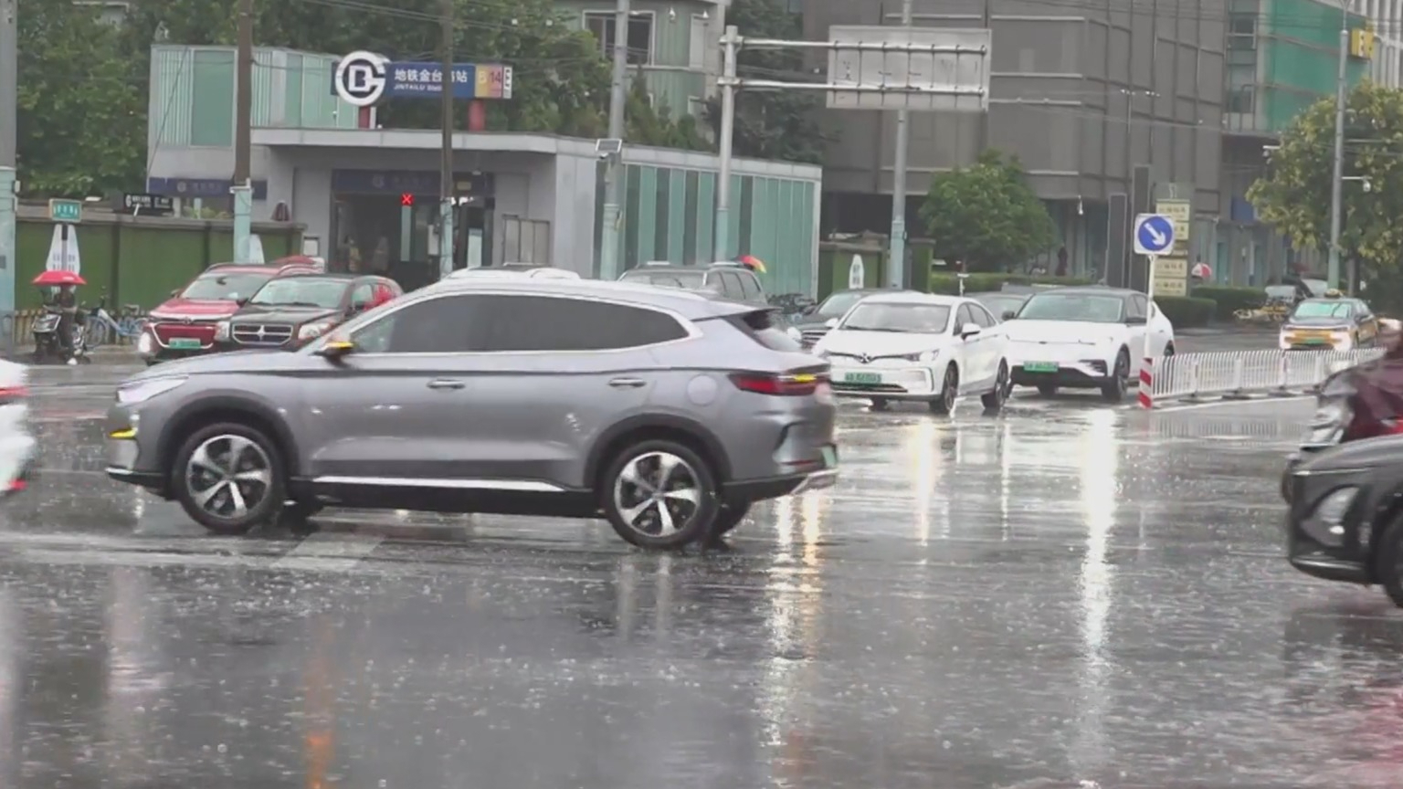 排水集团提前集结应对降雨