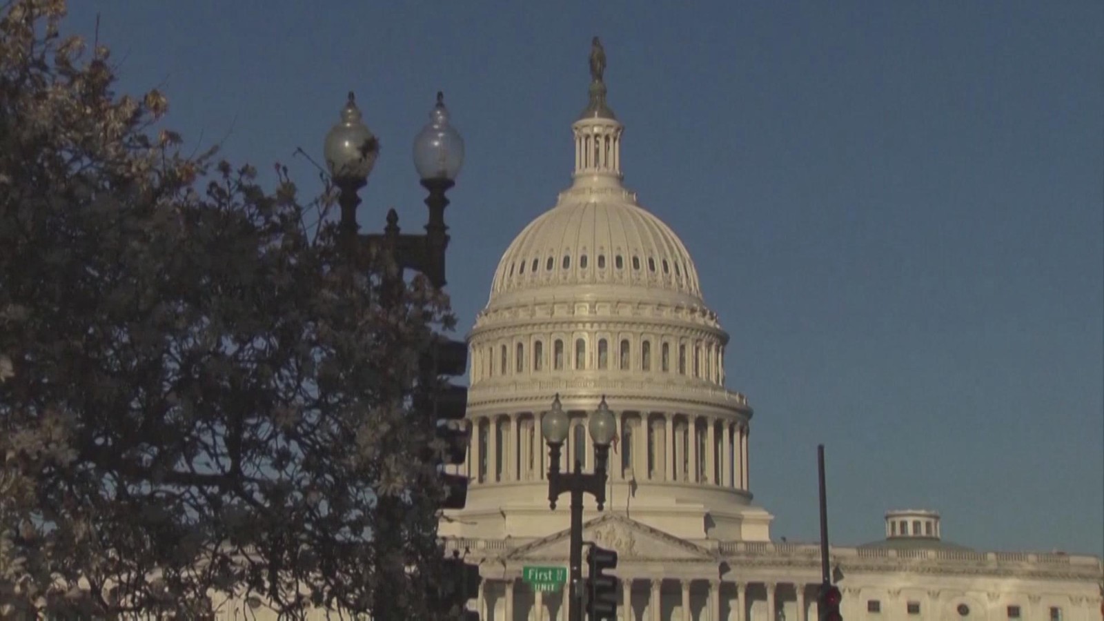 特朗普就职典礼将因严寒天气改为室内举行 特朗普就职典礼将因严寒天气改为室内举行