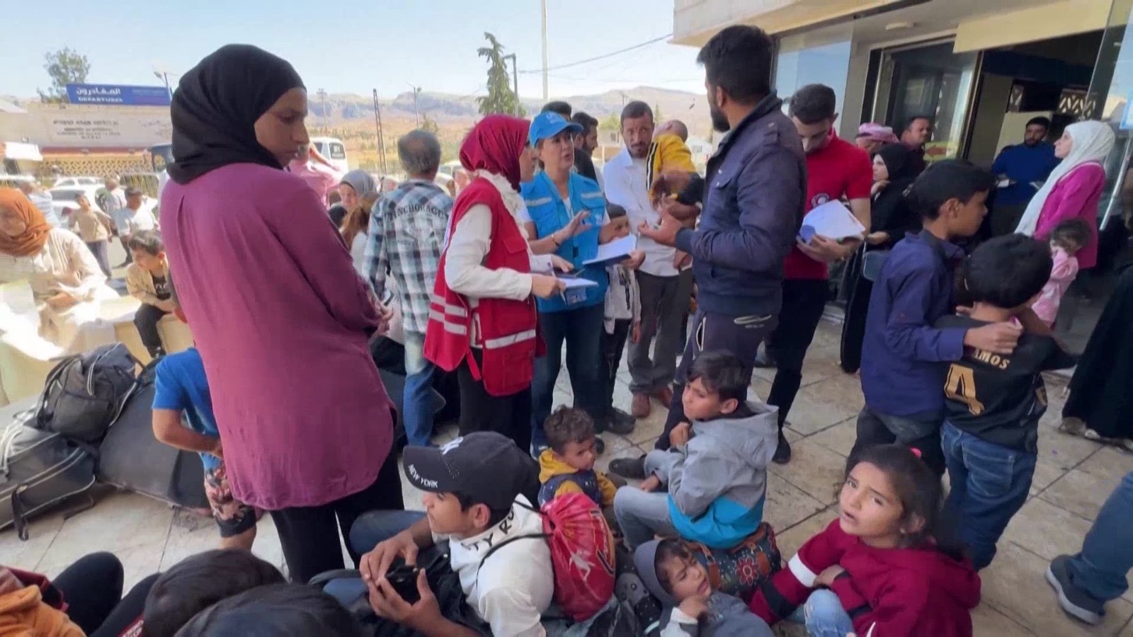 黎以冲突持续 黎巴嫩政府已登记超7万名流离失所者 黎以冲突持续 黎巴嫩政府已登记超7万名流离失所者