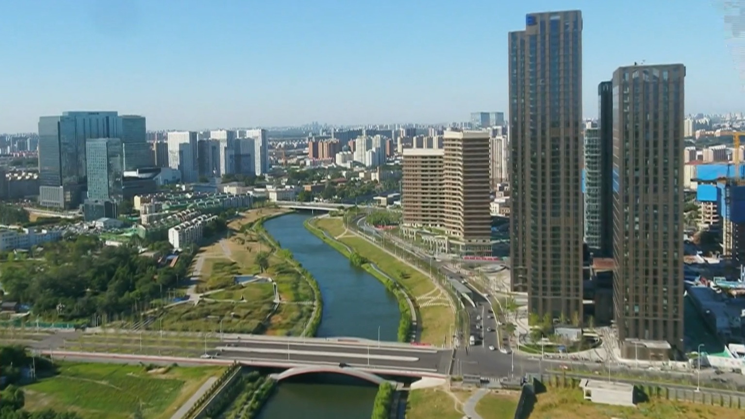 上半年我市大宗投资交易创新高