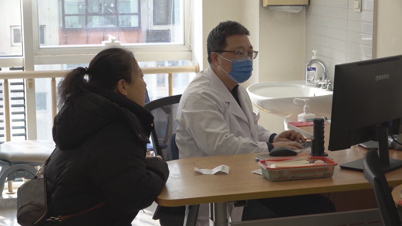 寒冷天气 慢阻肺患者要积极预防急性加重