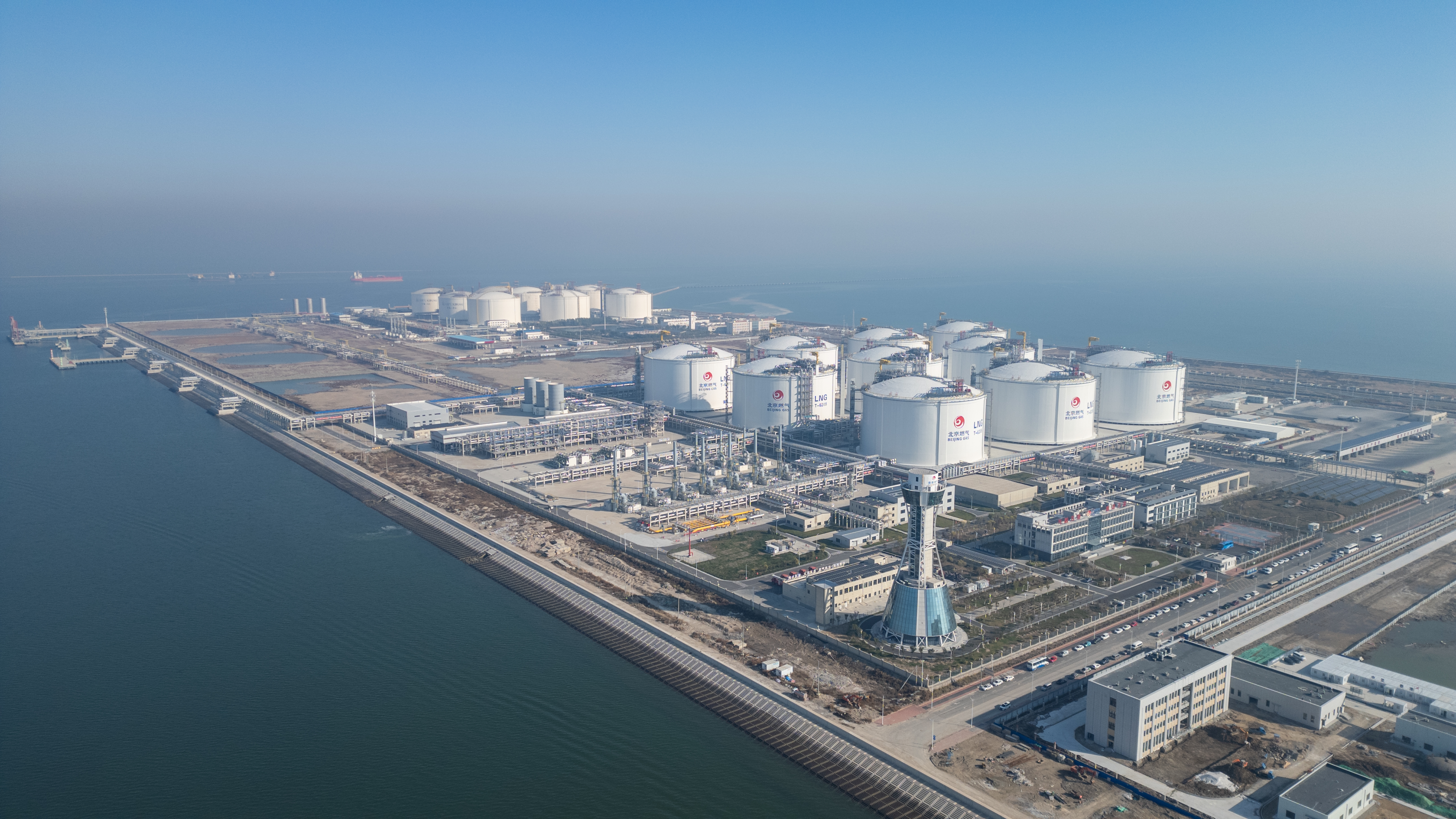 北京燃气天津南港LNG应急储备项目三期工程投产进入试运行 北京燃气天津南港LNG应急储备项目三期工程投产进入试运行