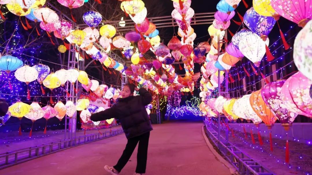 元宵节将近,京城多处仍可赏彩灯 元宵节将近,京城多处仍可赏彩灯