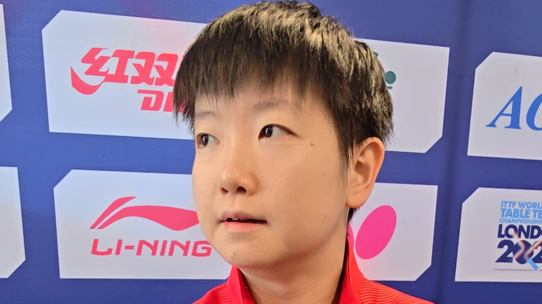孙颖莎暖心致谢远道而来的球迷 孙颖莎暖心致谢远道而来的球迷