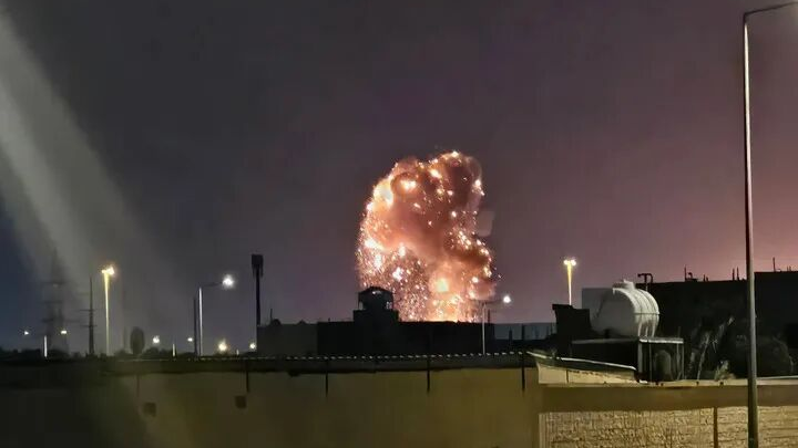 冲突进入第29天,伊朗核设施再遭袭,美称对伊战事还将持续数周 冲突进入第29天,伊朗核设施再遭袭,美称对伊战事还将持续数周