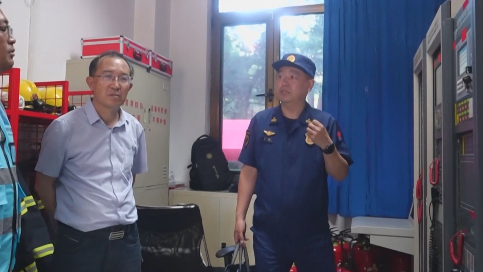 消防严阵以待护航2025年高考