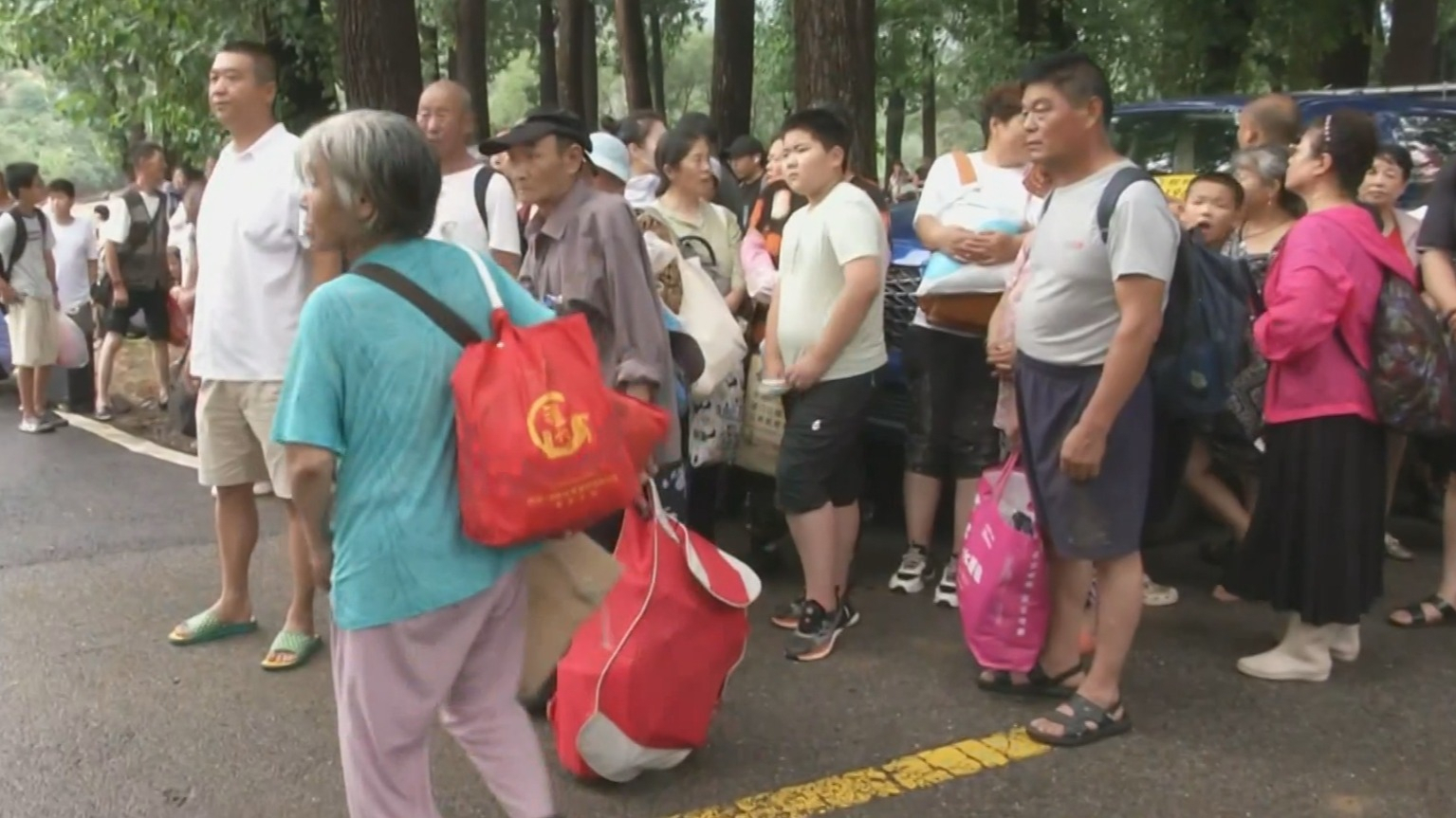 风雨最前线丨平谷区镇罗营镇紧急转移3000多人