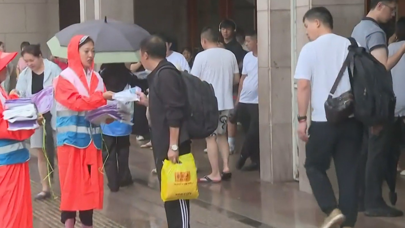 闻汛而动 筑牢防线丨科学应对暴雨“大考” 暖心举措赢市民点赞