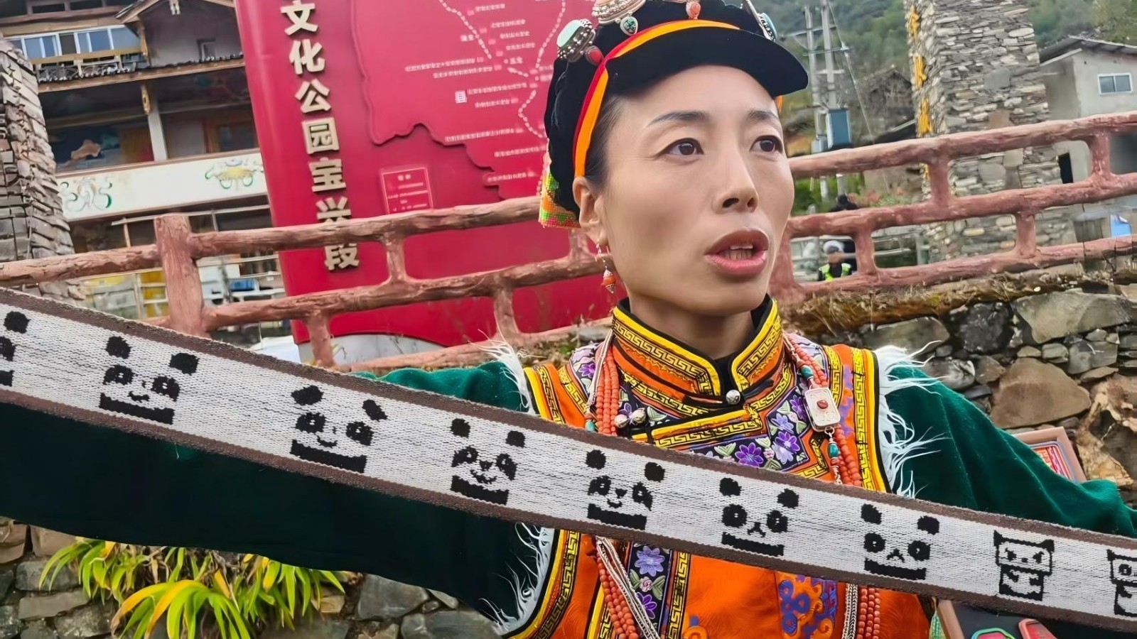 夹金山下，“天空女孩”守护非遗传承