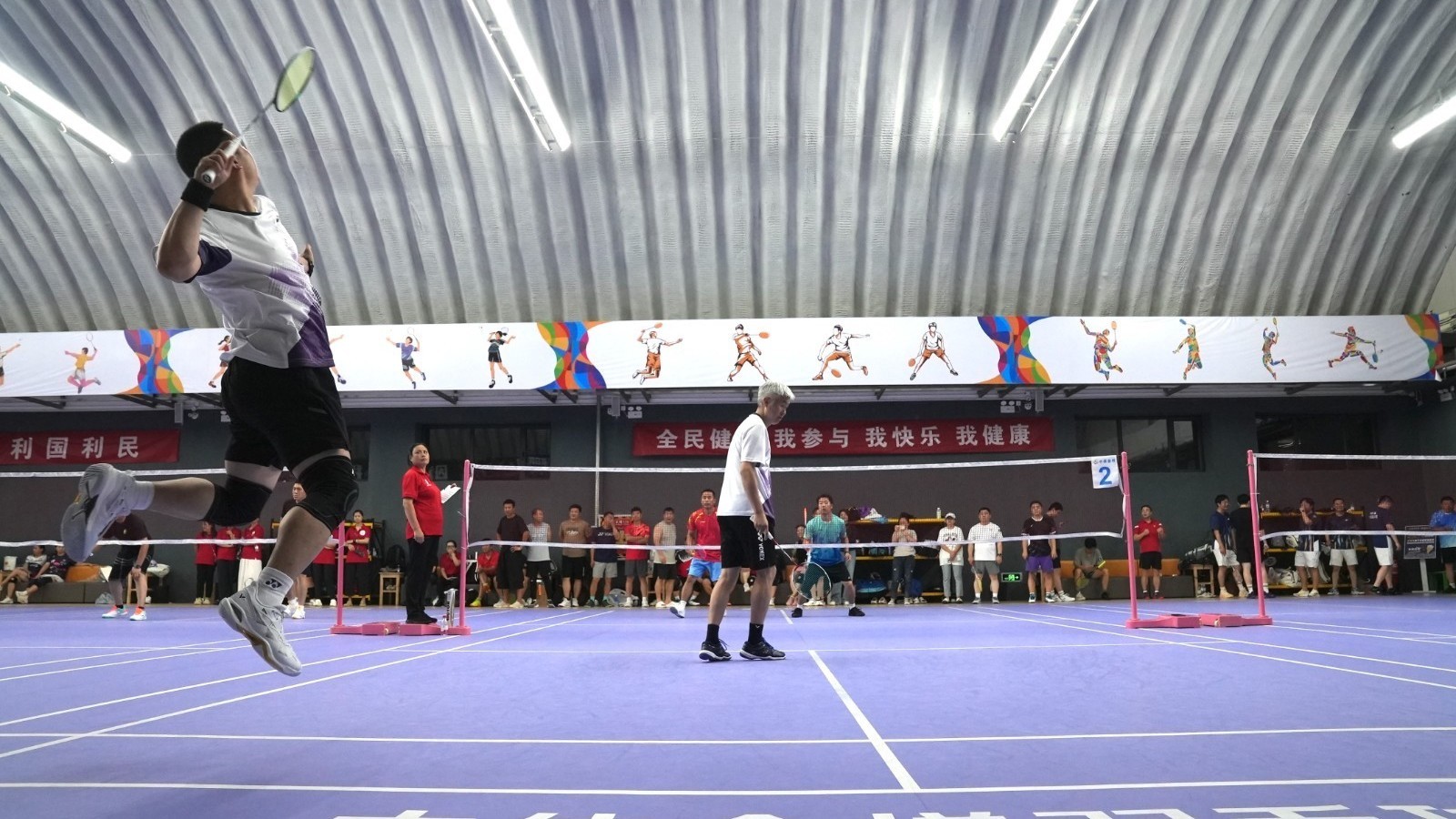 2025王佐镇羽毛球赛燃情收官 150余名选手竞技点燃文商旅体融合新热潮