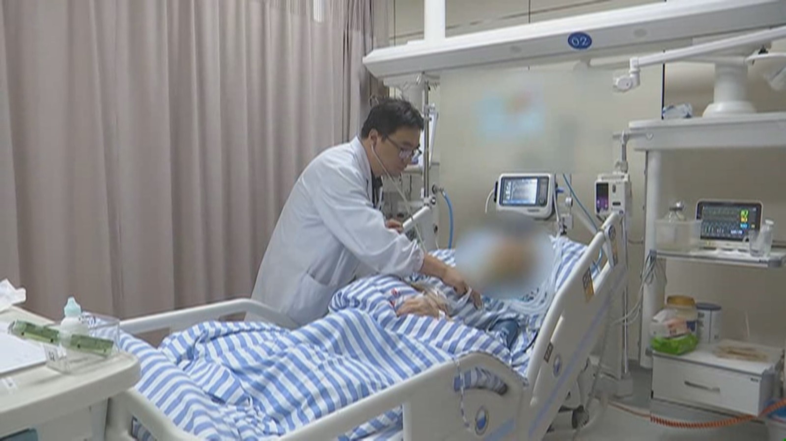 男子酒后误吞鱼骨 刺伤主动脉险丧命
