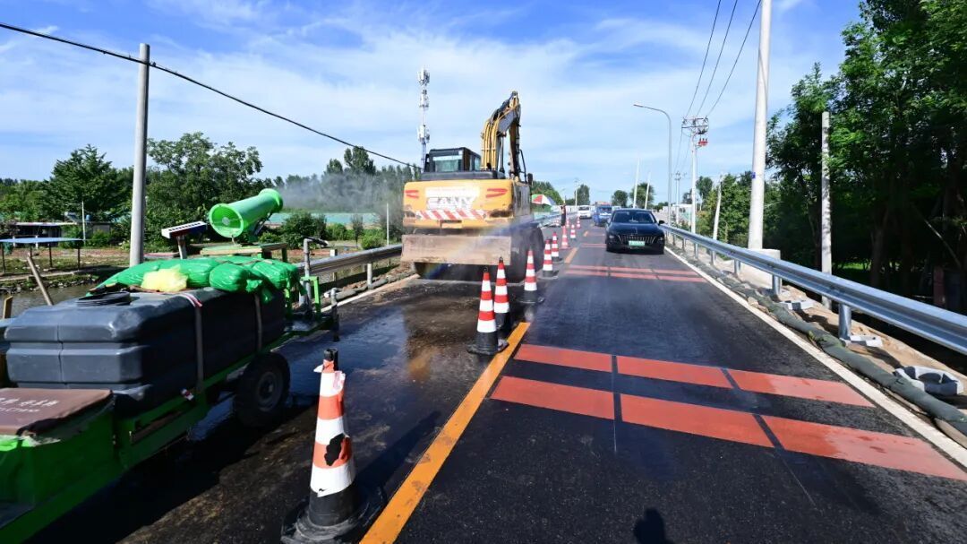 通州潮白河大堤路与西尹路十字交叉口，正式通车！