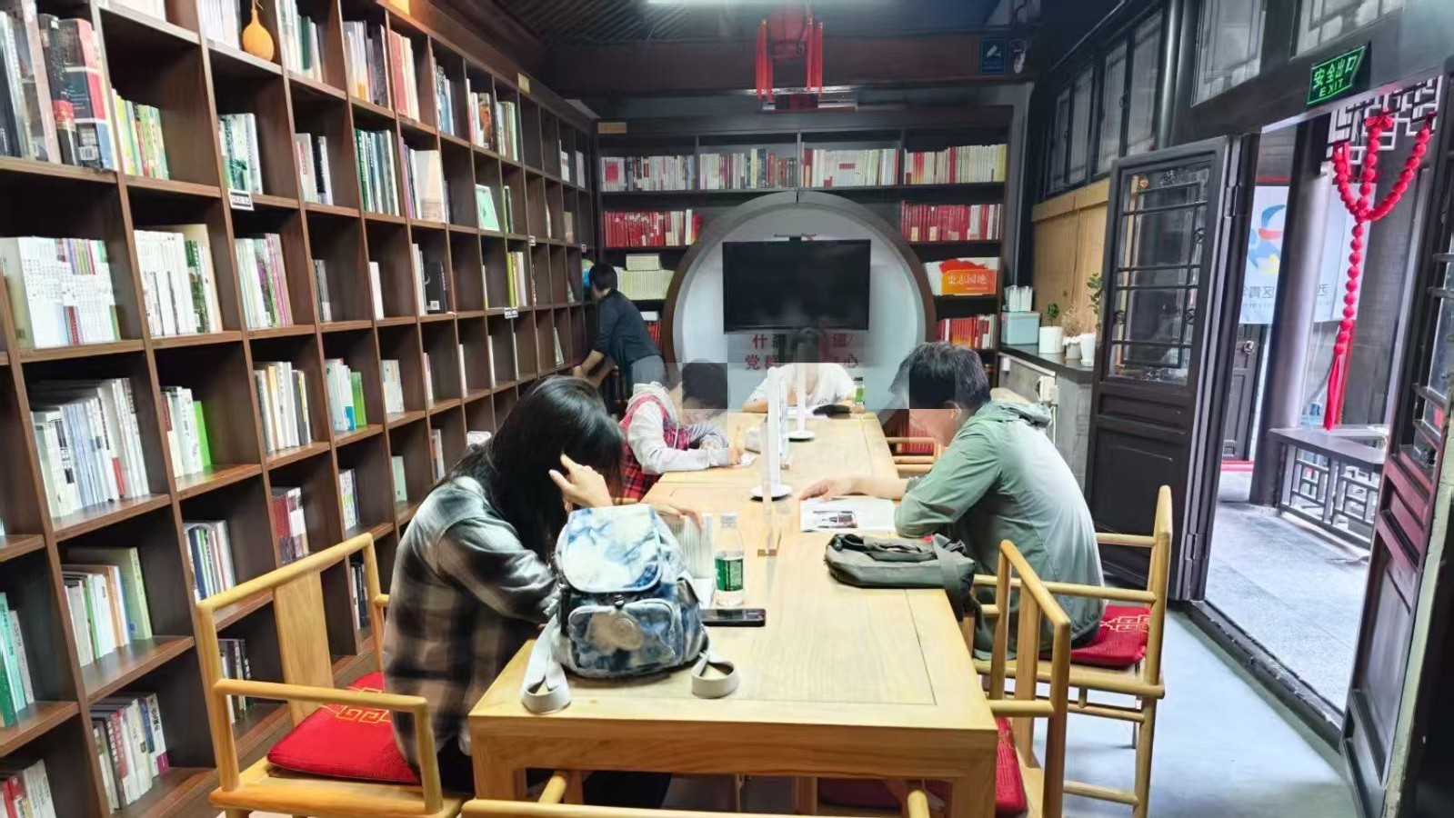 这样的党群服务中心，被群众当成“家”