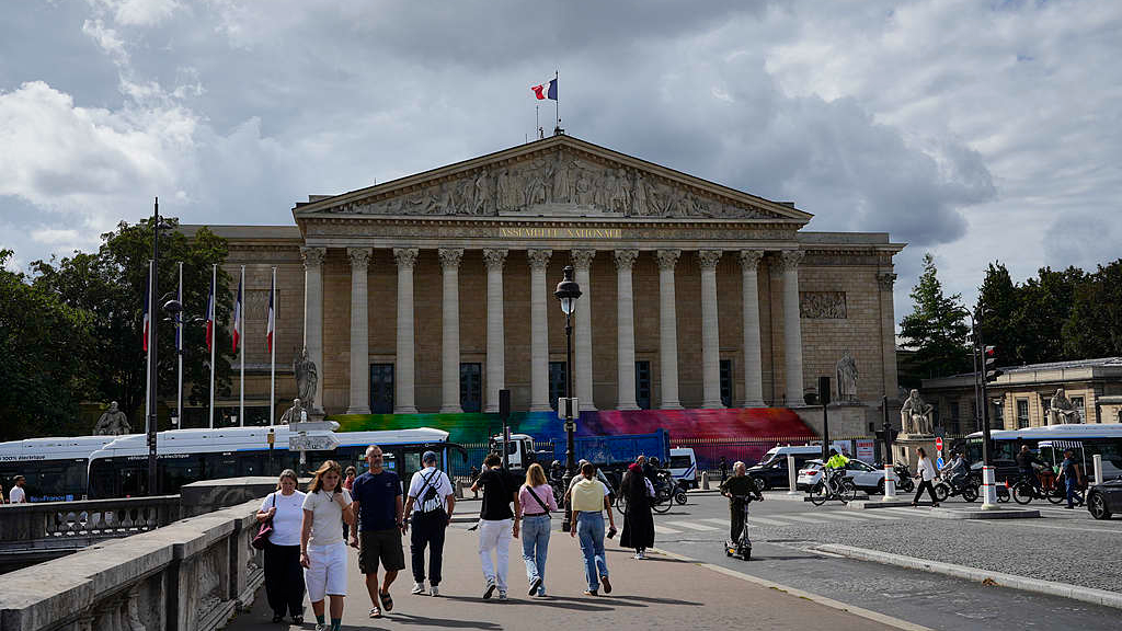 法国正式公布2026年国家预算案 法国正式公布2026年国家预算案