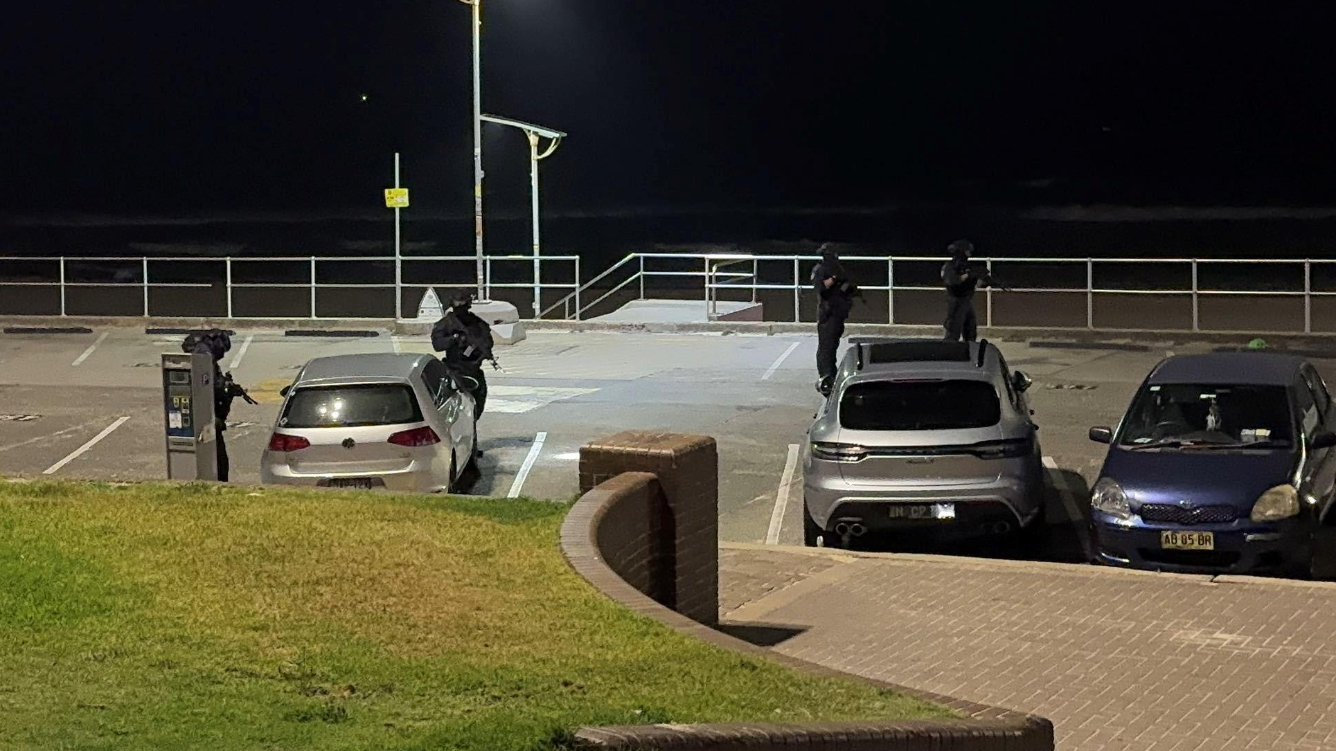 印度警方称澳大利亚海滩枪击案一嫌疑人原籍为印度