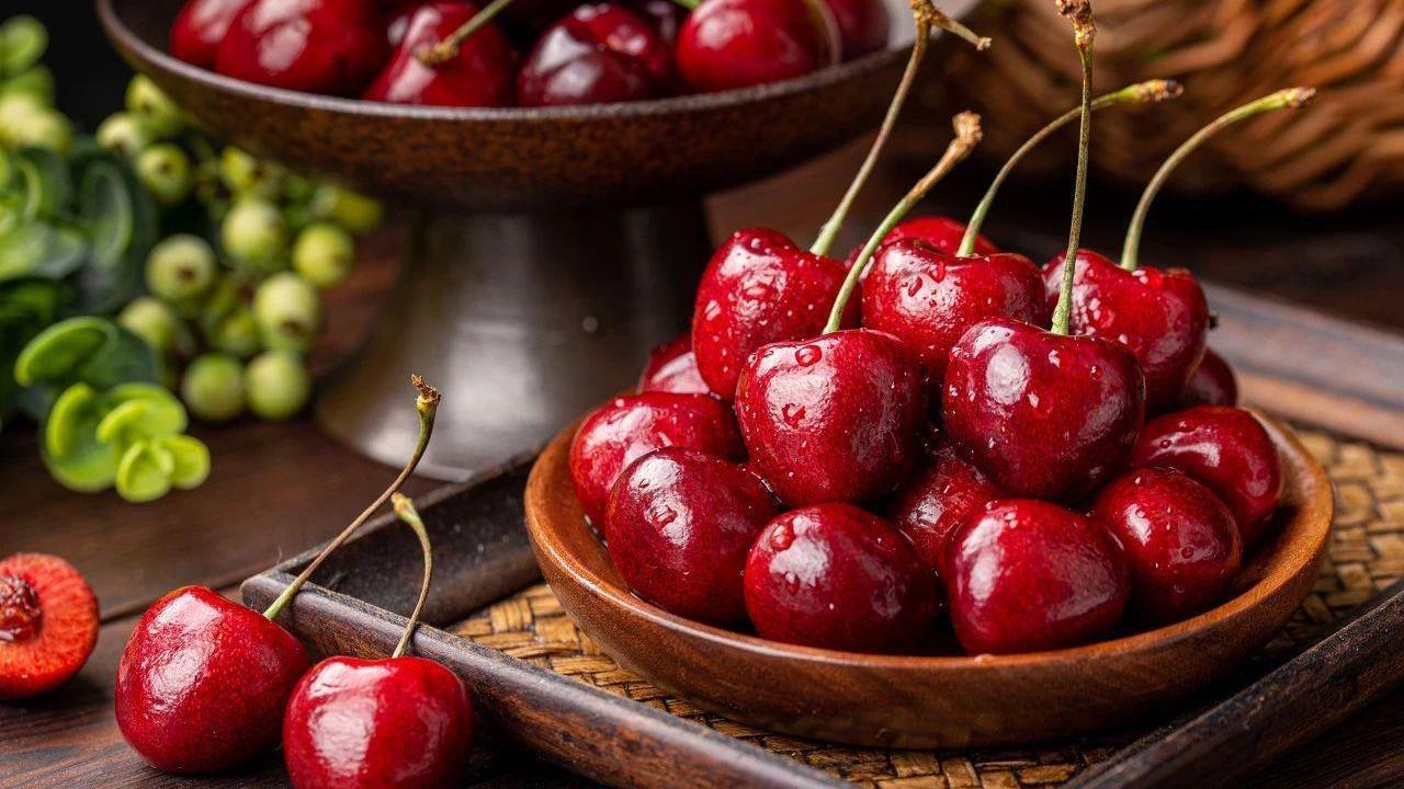 车厘子价格被“打”下来了 哪种最好吃?4招教你快速挑选 车厘子价格被“打”下来了 哪种最好吃?4招教你快速挑选