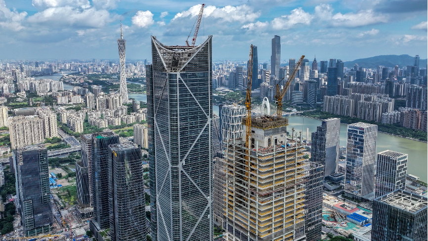 数字经济核心产业企业总量超450万家,比去年底增长近18% 数字经济核心产业企业总量超450万家,比去年底增长近18%