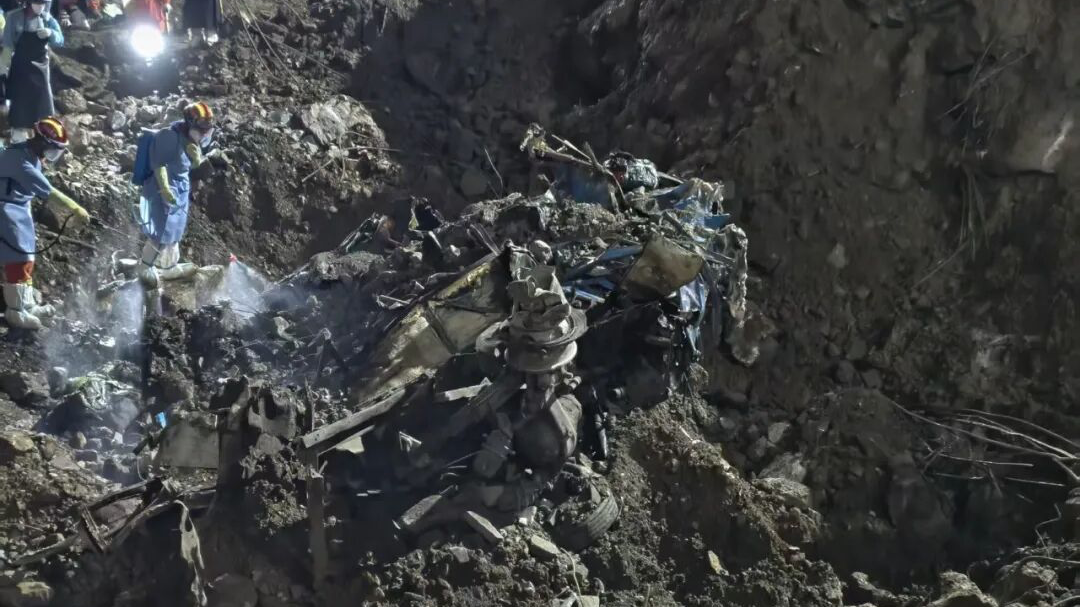重庆彭水山体崩塌现场发现人体残骸 正检测DNA 重庆彭水山体崩塌现场发现人体残骸 正检测DNA