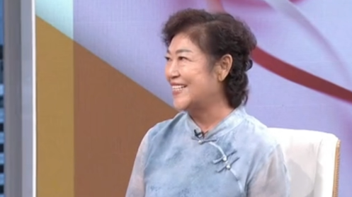 女士勇敢表白“可以把你当孩子一样照顾”