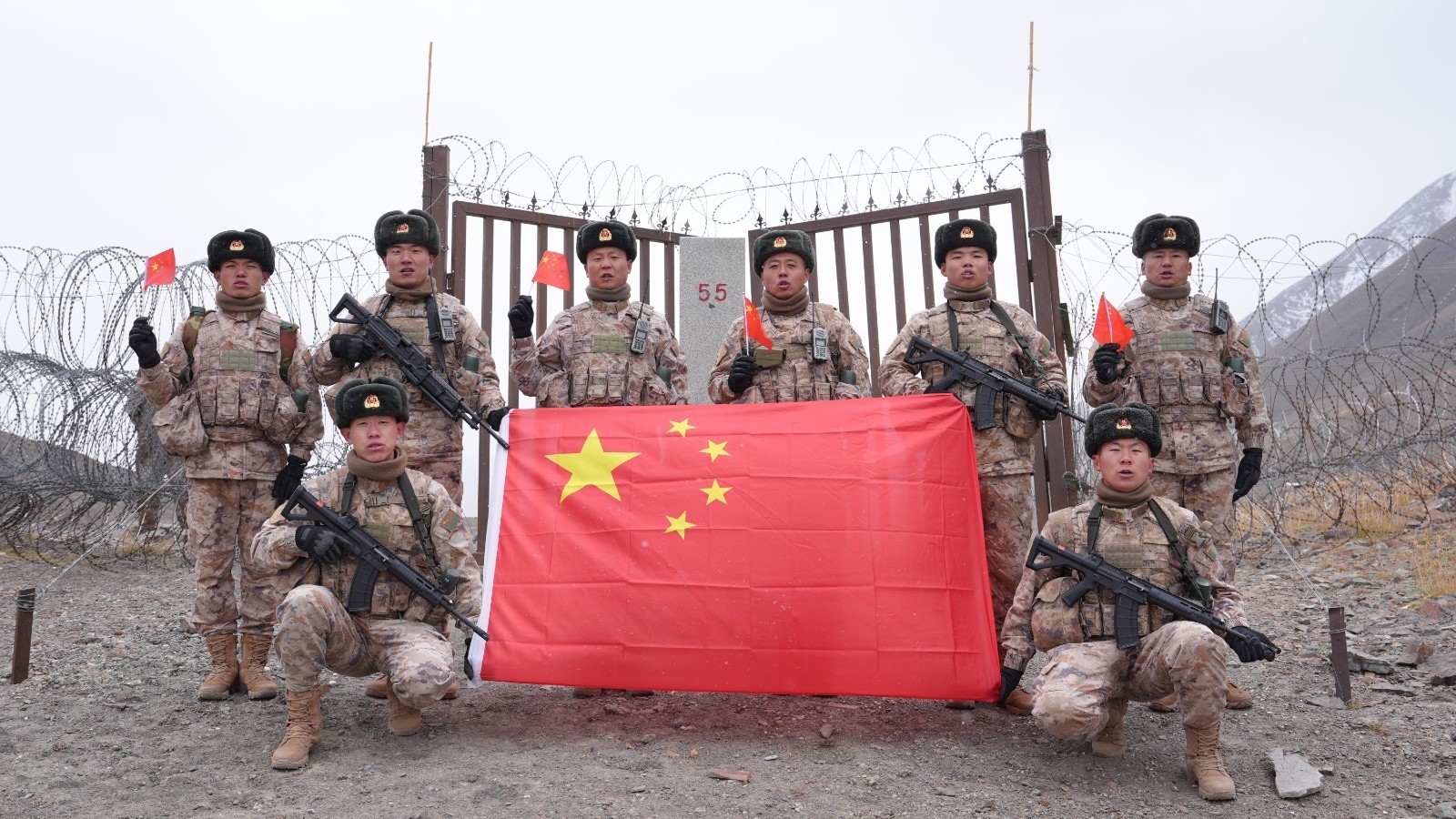 节日在战位：海拔4000米 边防官兵巡逻祖国边防线