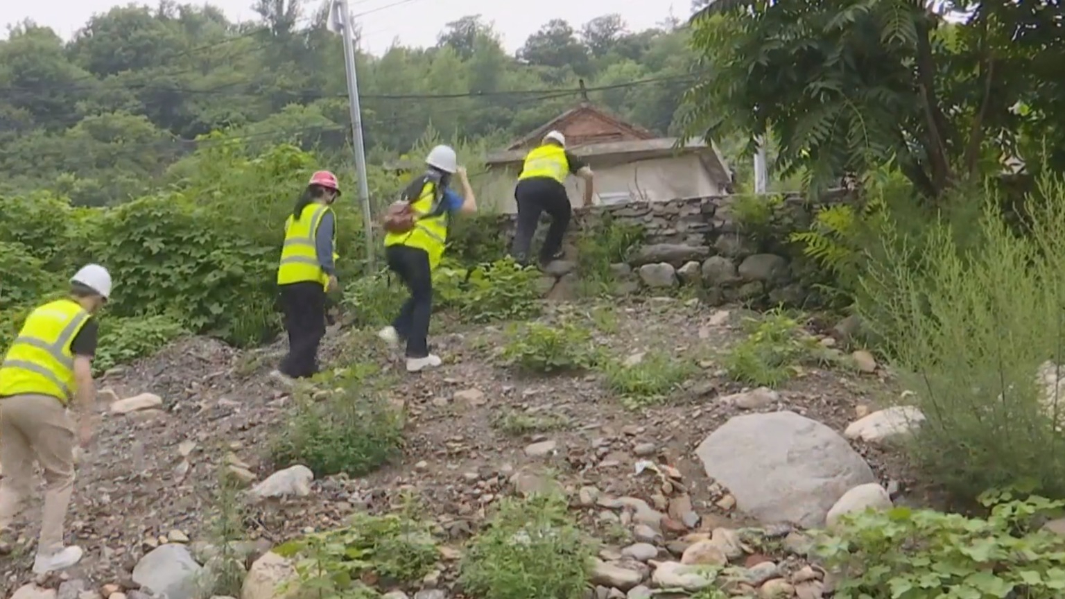 闻汛而动 筑牢防线｜雨停不等于风险解除 京郊山区严防滞后性地质灾害