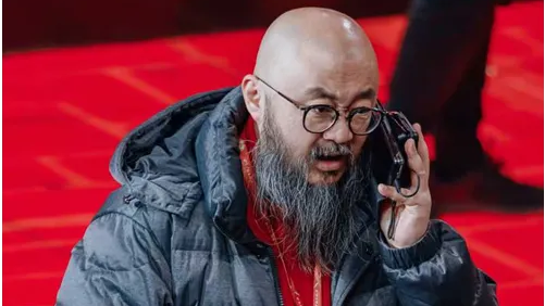 2025北京台春晚总导演秦峥:“我们都是拿命在拼” 2025北京台春晚总导演秦峥:“我们都是拿命在拼”