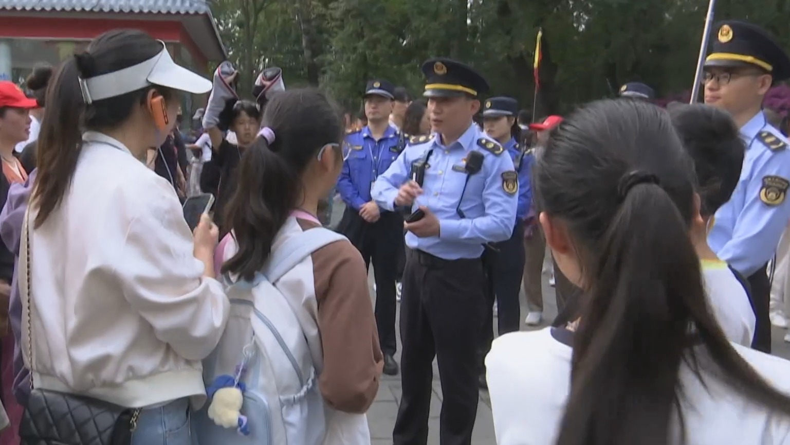 文化执法守护节日旅游秩序