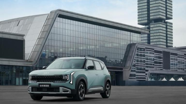 起亚全新赛图斯预售开启 8.09 万起越级满配 起亚全新赛图斯预售开启 8.09 万起越级满配