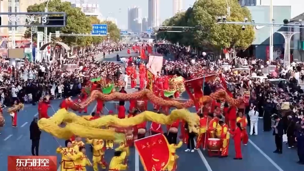 赏花灯、体验非遗多彩新春活动点燃消费热情