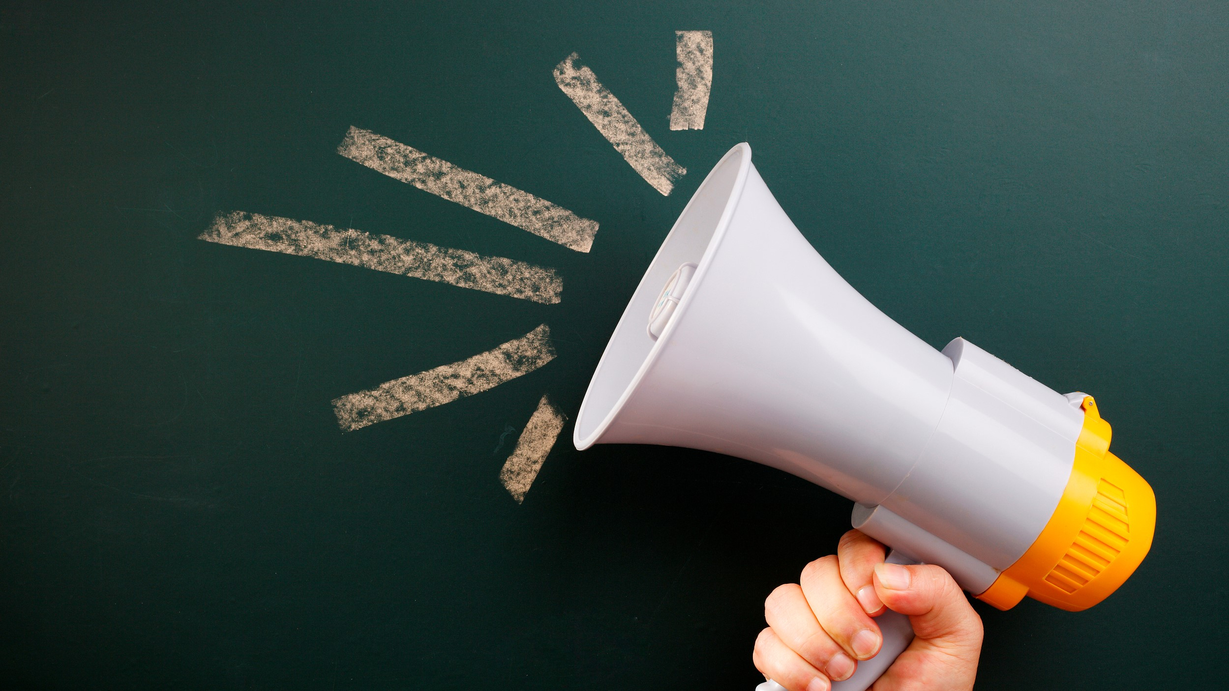 4月11日至12日,北京地区及周边部分旅客列车临时停运 4月11日至12日,北京地区及周边部分旅客列车临时停运