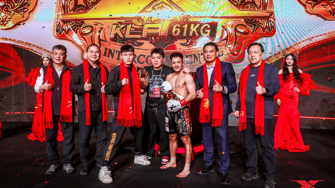 “猎人”萨力曼勇夺世界冠军!昆仑决怀柔站收官 “猎人”萨力曼勇夺世界冠军!昆仑决怀柔站收官