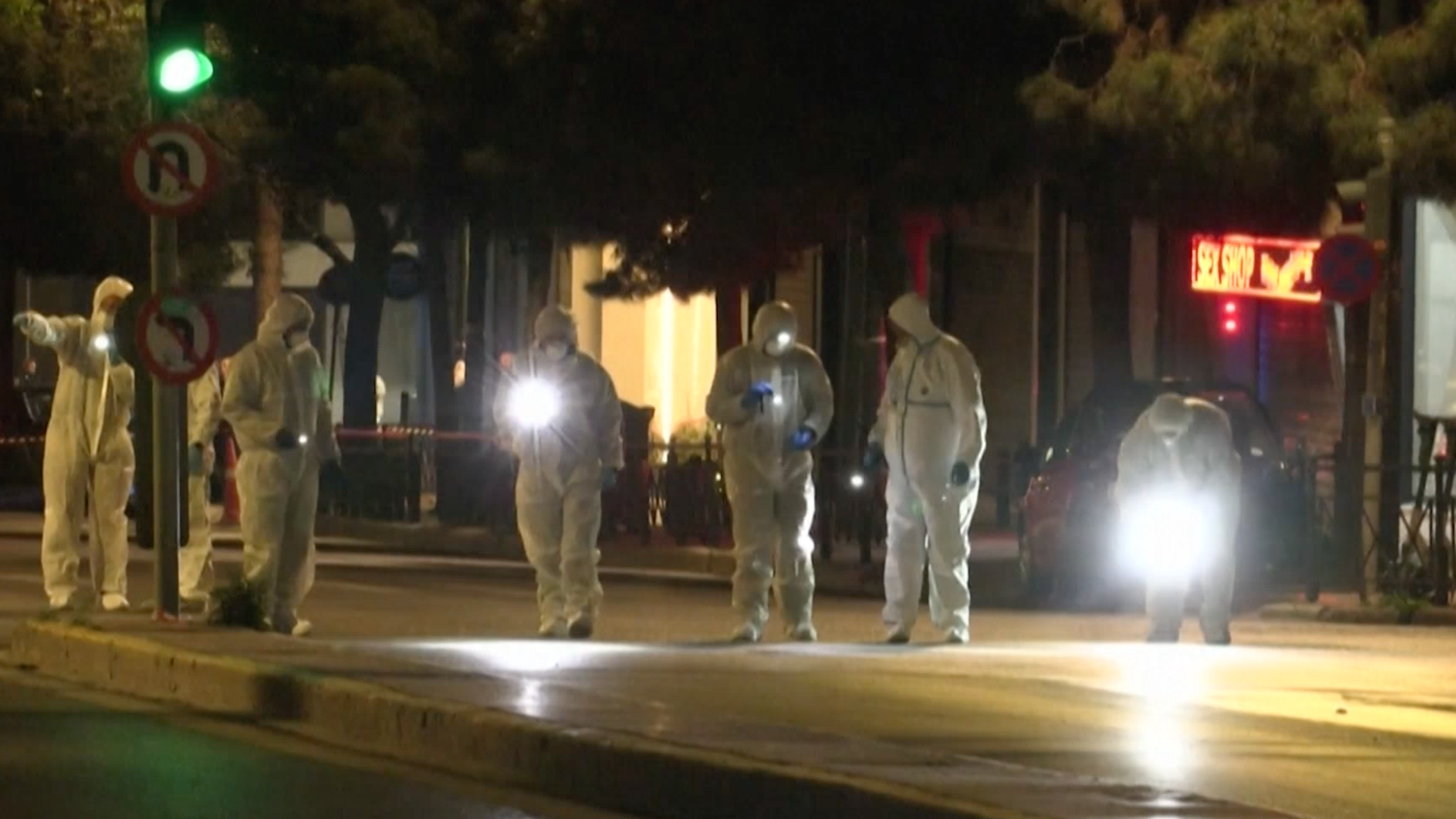 希腊铁路公司大楼外发生爆炸 希腊铁路公司大楼外发生爆炸