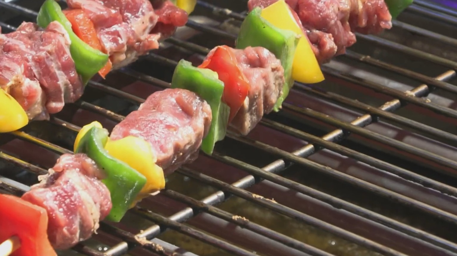 北京园博园新春灯会火锅节开门迎客