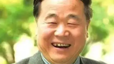 莫言自曝戒不掉刷短视频,然后干了一件“大事” 莫言自曝戒不掉刷短视频,然后干了一件“大事”